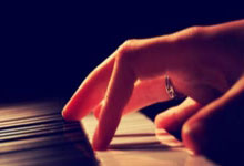 英超-萨拉赫双响 利物浦3-2客胜南安普敦8分领跑.